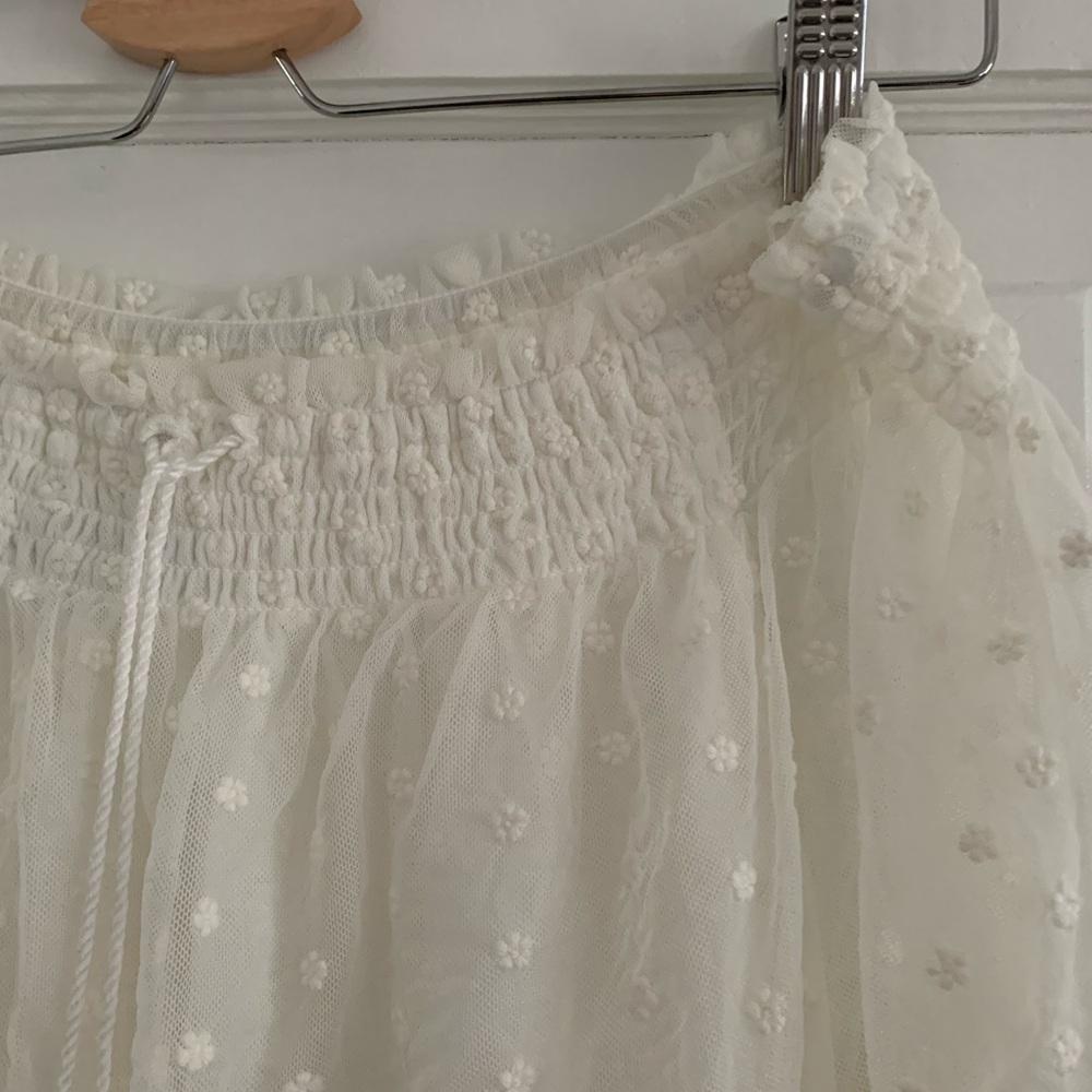 White embroidered dress size medium - Picture 7 of 9
